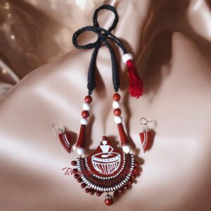 Tribal Rhythms – Handpainted Scalloped Terracotta Set